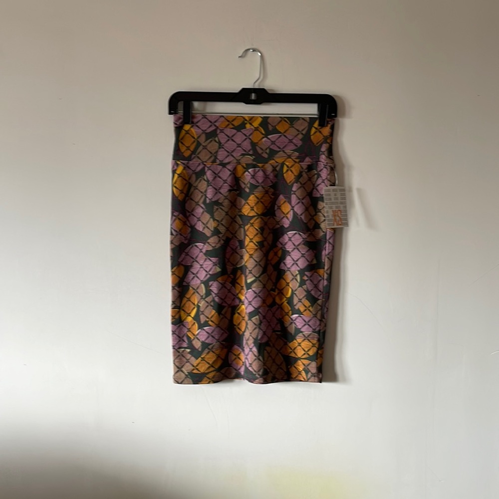 LulaRoe xs cassie skirt.